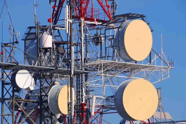 Nigeria’s telecom sector risks shutdown as 800 workers begin strike