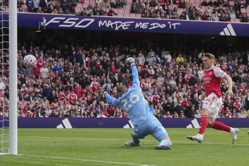 Arsenal win 3-0 to spoil Postecoglou’s debut as Nottingham Forest coach
